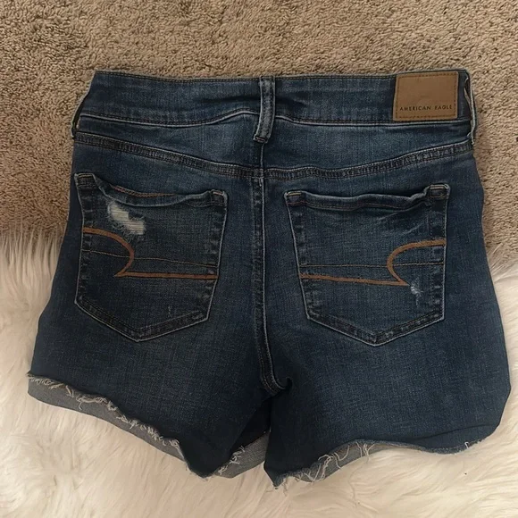 ✨AE 🦅 Distressed Shorts✨ - Picture 3 of 4